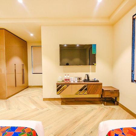Fabhotel Prime Qotel Janakpuri Delhi  Exterior photo